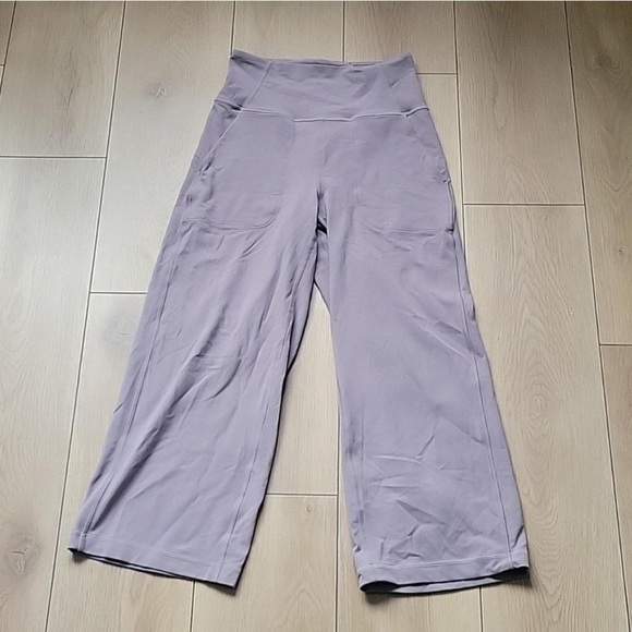 Lavender Lululemon - Picture 1 of 3